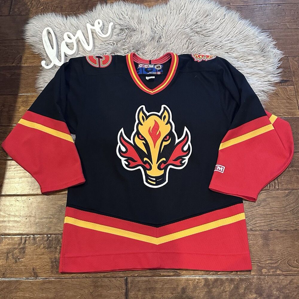 CCM Calgary Flames Alternate Black Horse Head NHL Hockey Jersey Size Medium READ